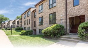 Brinkley Manor Apartments exterior