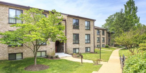 Brinkley Manor Apartments exterior