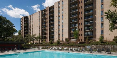 Cityside Huntington Metro Apartments exterior